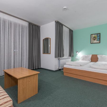 Hotel Iceberg Bansko Exterior photo