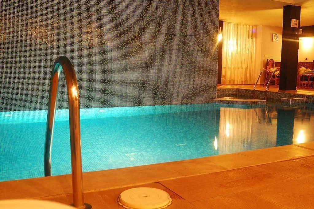 Hotel Iceberg Bansko Exterior photo