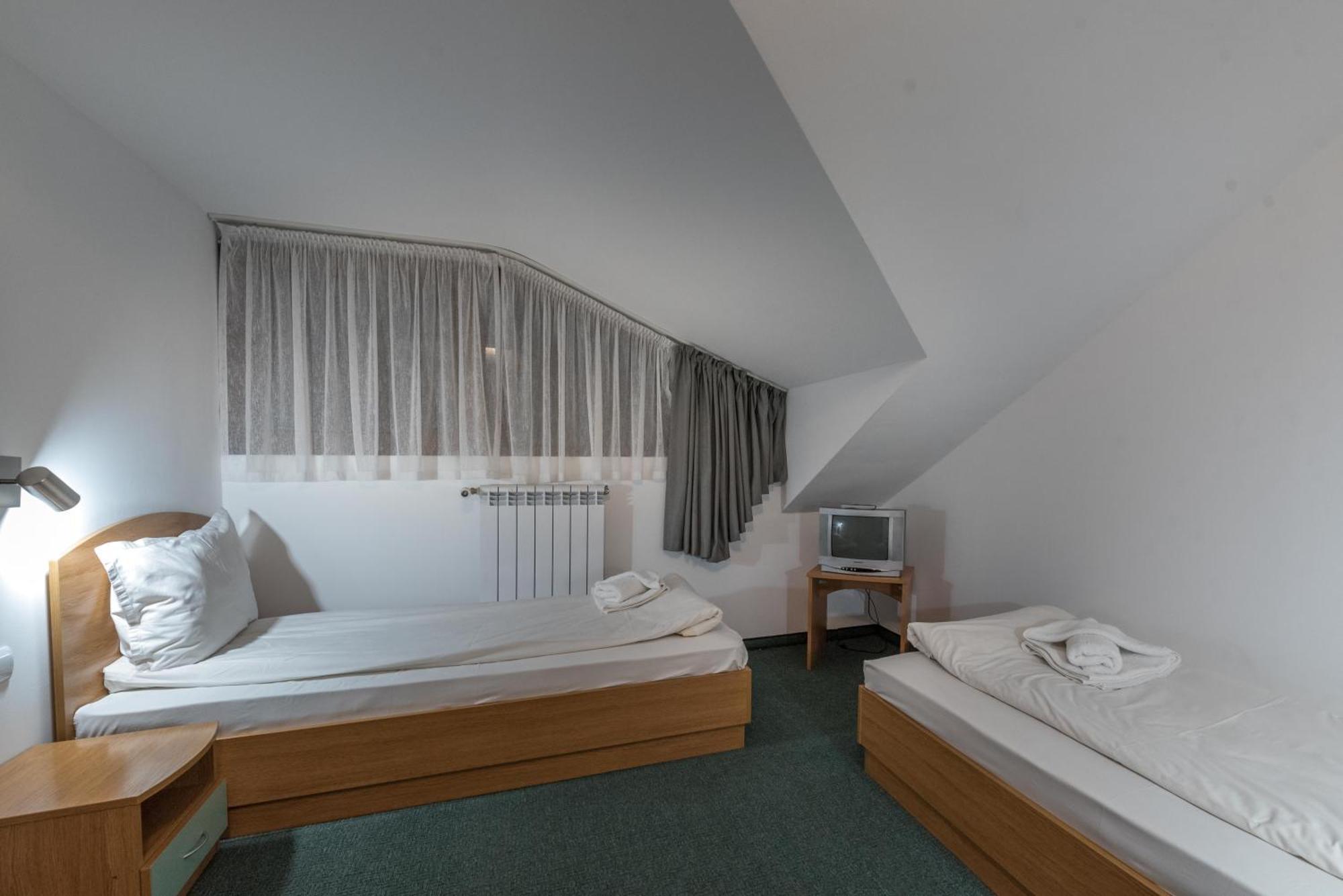 Hotel Iceberg Bansko Exterior photo